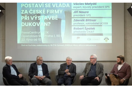 Je potřeba zapojit české firmy do dostavby Dukovan