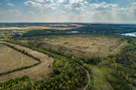 Nové ekonomické vyhodnocení potvrzuje potenciál strategického projektu Recyklace odkaliště Chvaletice–Trnávka pro český průmysl