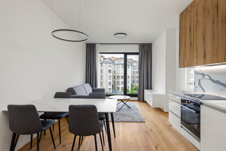 Opatření ČNB vyvolá nákupní horečku a skokově zdraží nemovitosti