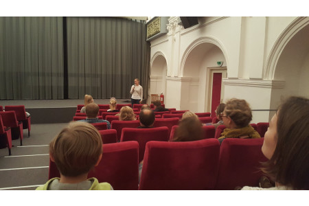 Sobota ve společnosti dinosaurů