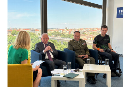 Kulatý stůl ke 30 letům Vojenské zdravotní pojišťovny