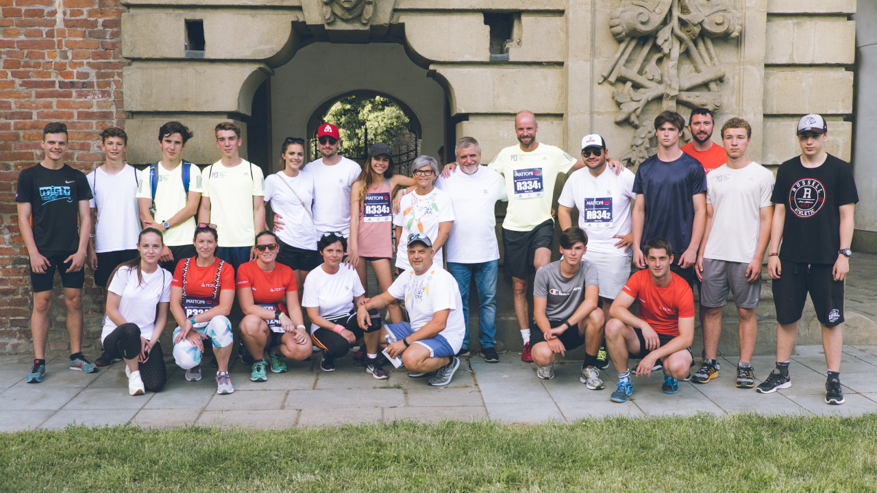 Olomoucké školy ve spolupráci s Crosspointem vyběhly na pomoc tamní nemocnici, vybraly téměř 100 tisíc korun