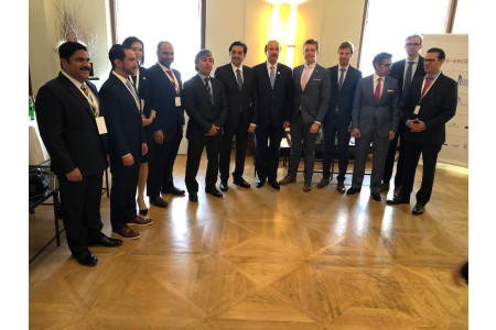 Do České republiky zamířila delegace z Dubaje na Česko-emirátské obchodní fórum, mluvit se bude o sklářství či umělé inteligenci